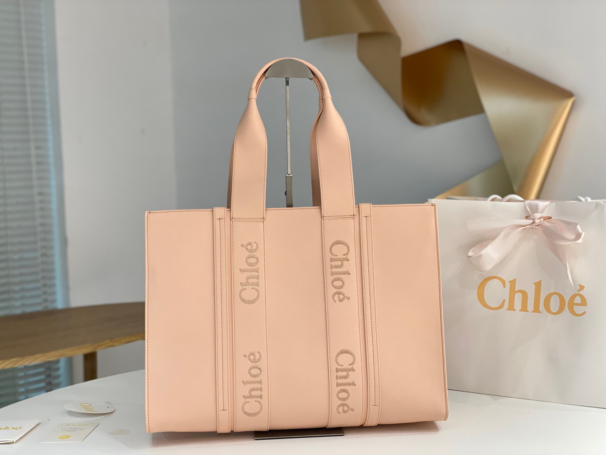 Chloe Large Woody Tote Bag In Pink Soft Smooth Calfskin Leather